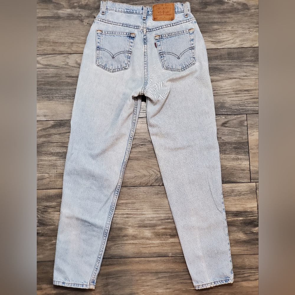 Levi's Light Blue High Rise Women's Jeans - Picture 5 of 16